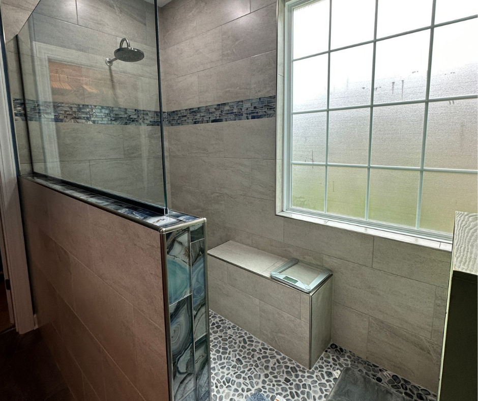 Bathroom- Deluxe art home improvement- Bathroom Renovation-Bathroom Remodeling- Walk-in Shower